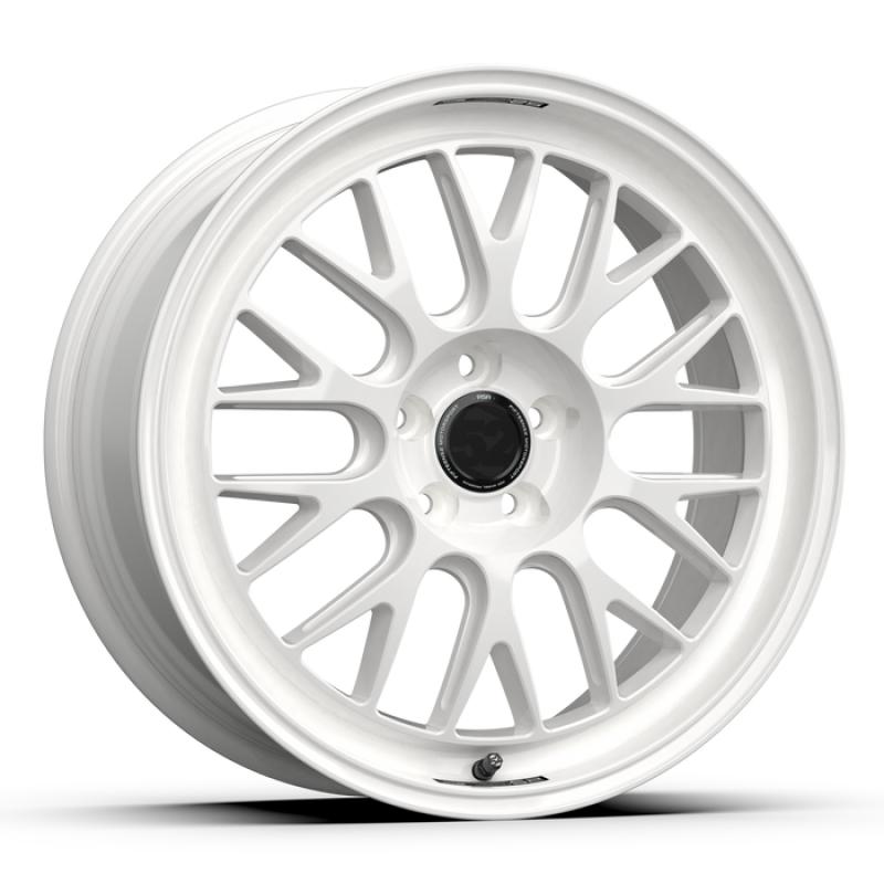 fifteen52 Holeshot RSR 19x9.5 5x114.3 38mm ET 73.1mm Center Bore Rally White | RSHRW-99554+38