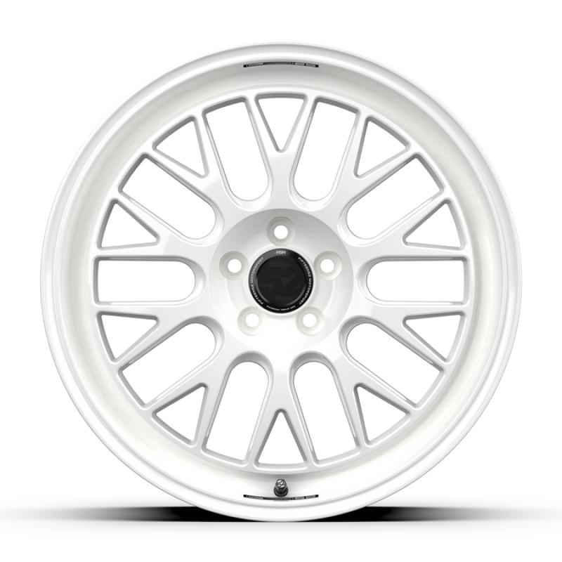 fifteen52 Holeshot RSR 19x9.5 5x114.3 38mm ET 73.1mm Center Bore Rally White | RSHRW-99554+38