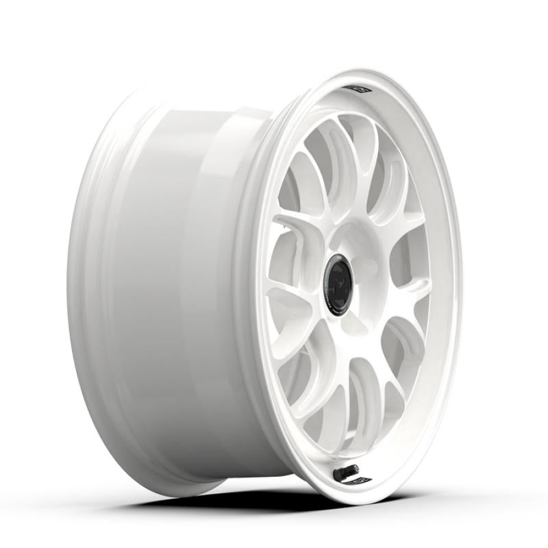 fifteen52 Vertex RSR 18x9.5 5x114.3 38mm ET 73.1mm Center Bore Rally White | RSARW-89554+38