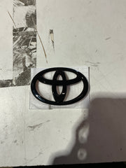 [OPEN BOX] JDM Station GT86 Gloss Black Emblem Rear Toyota 86 2017-2020 | 17GBTOYR - Default Title