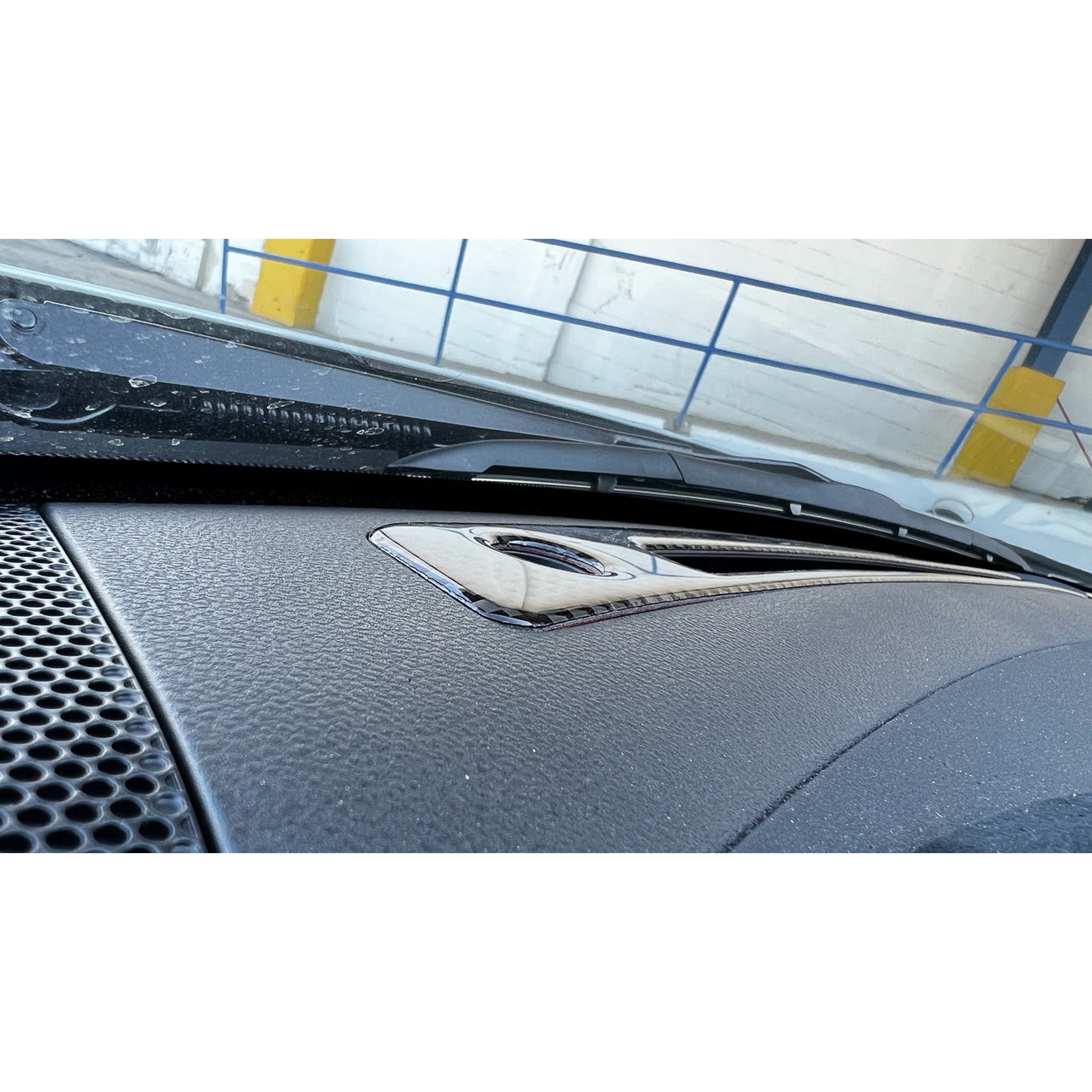 Noble Carbon Fiber Center Window Defroster Overlays 22-23 Subaru BRZ / Toyota GR86